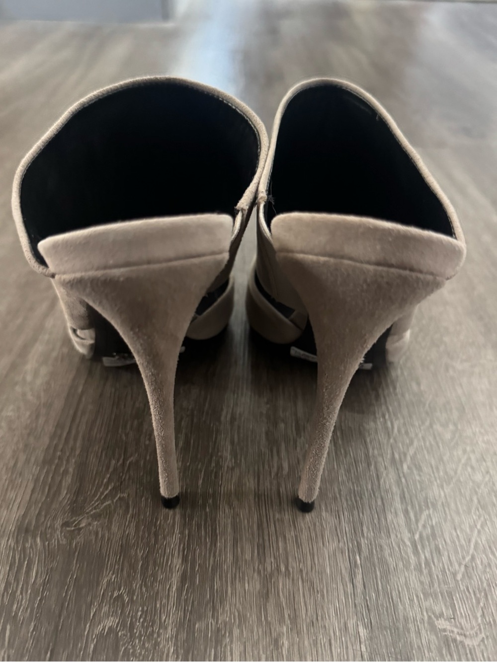 Shutz Quereda Suede Pointed Toe Mules - Picture 6 of 10